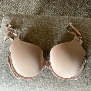 Nude bra